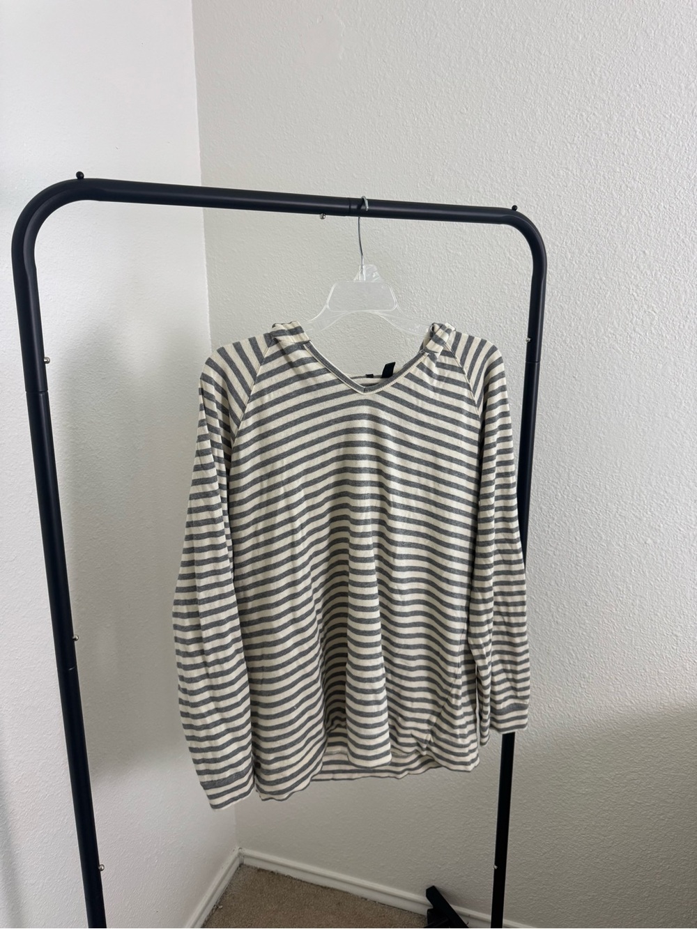 Joe's Jeans Striped Long-Sleeve Crewneck Sweater - Cream & Gray
